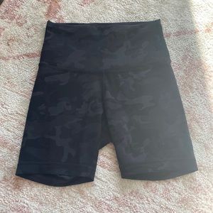 Lululemon 6” Camo: High-Rise